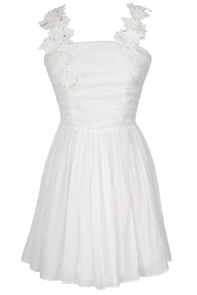 April Flowers Applique Strap Dress in Ivory